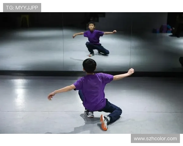 武汉街舞队的逆袭之旅：从街头到舞台的奋斗与荣耀记录